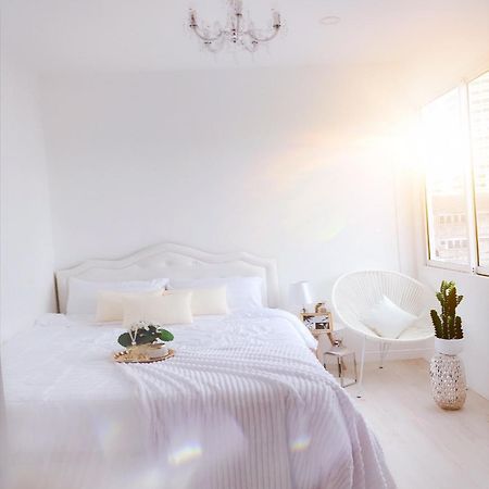 Aora Boutique Hotel Ekkamai Bangkok Ngoại thất bức ảnh
